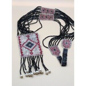 Antique FLAPPER fine glass bead necklace  20" long Red Black